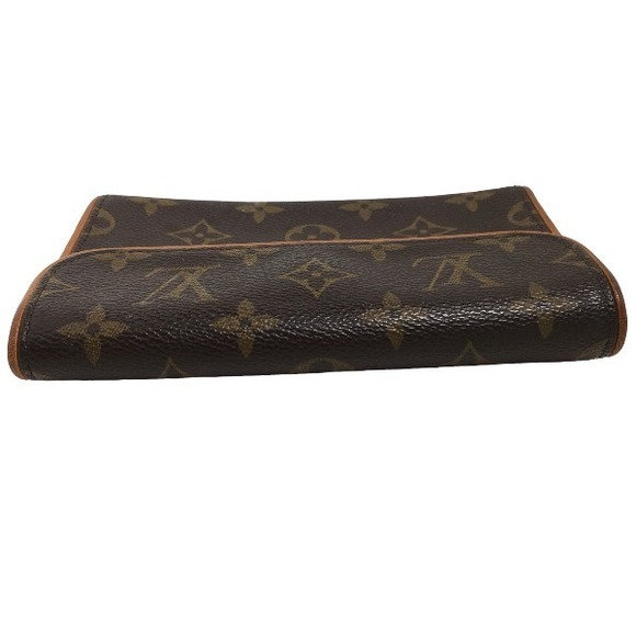 Louis Vuitton Monogram Florentine Shoulder Bag - Picture 11 of 14